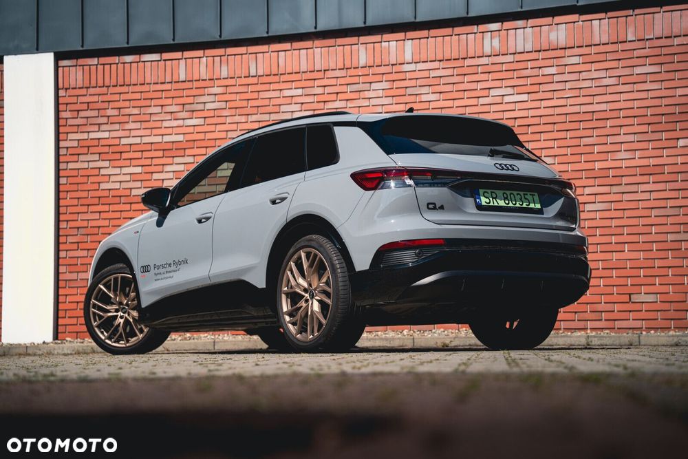 Audi Q4 e-tron - 5