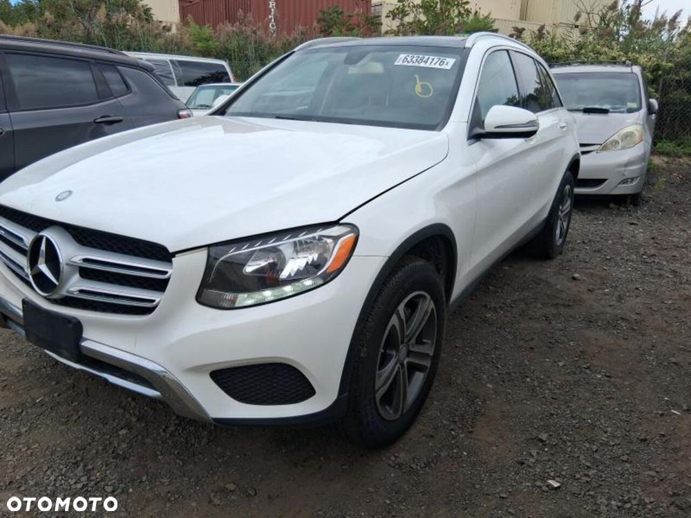 Mercedes-Benz GLC - 16
