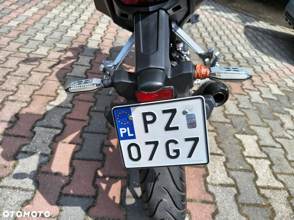 Yamaha MT - 8
