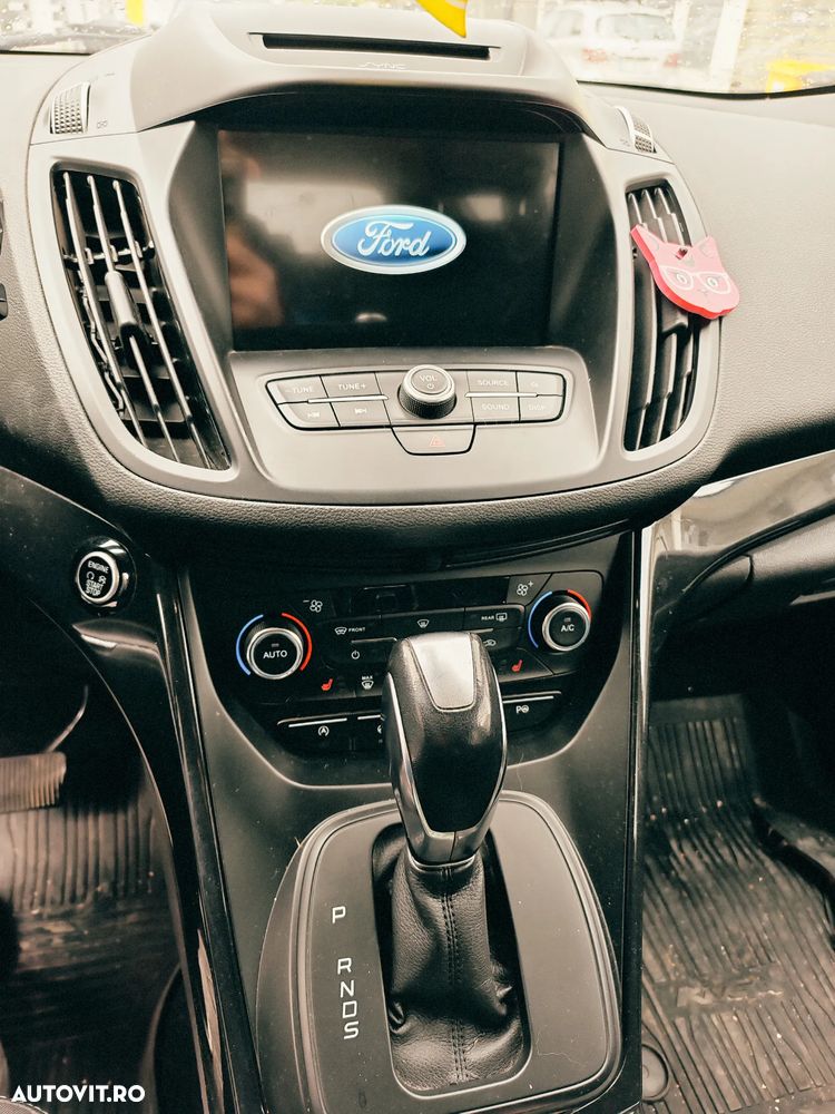 Ford Kuga - 6