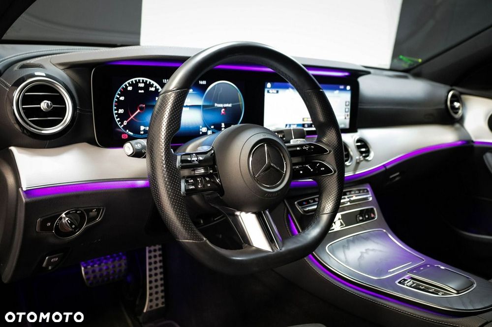Mercedes-Benz Klasa E 220 d 4Matic 9G-TRONIC AMG Line - 15