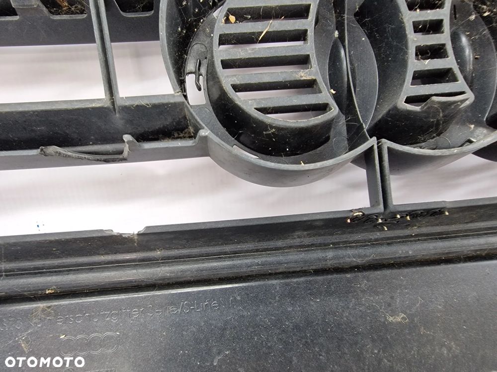 AUDI A3 8V / 8V3 11- ATRAPA / GRILL PRZEDNI PRZÓD , NR 8V3853651 , NR AUKCJI GR344 - 20