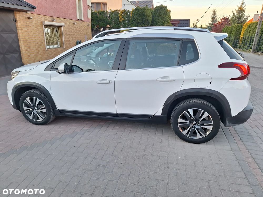 Peugeot 2008 BlueHDi FAP 120 STOP & START Crossway - 12
