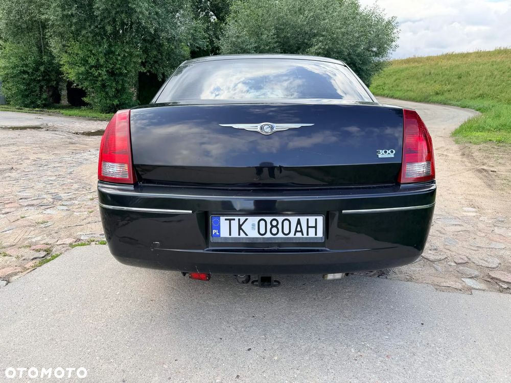 Chrysler 300C 3.5 V6 - 5