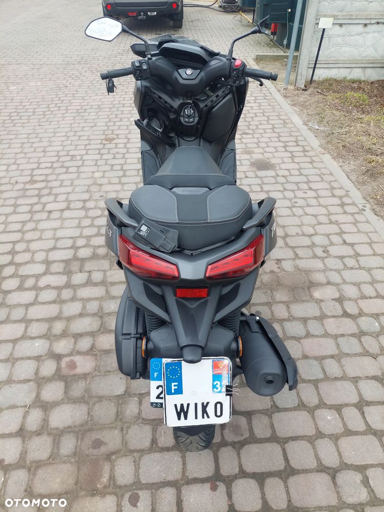 Yamaha X-max - 4