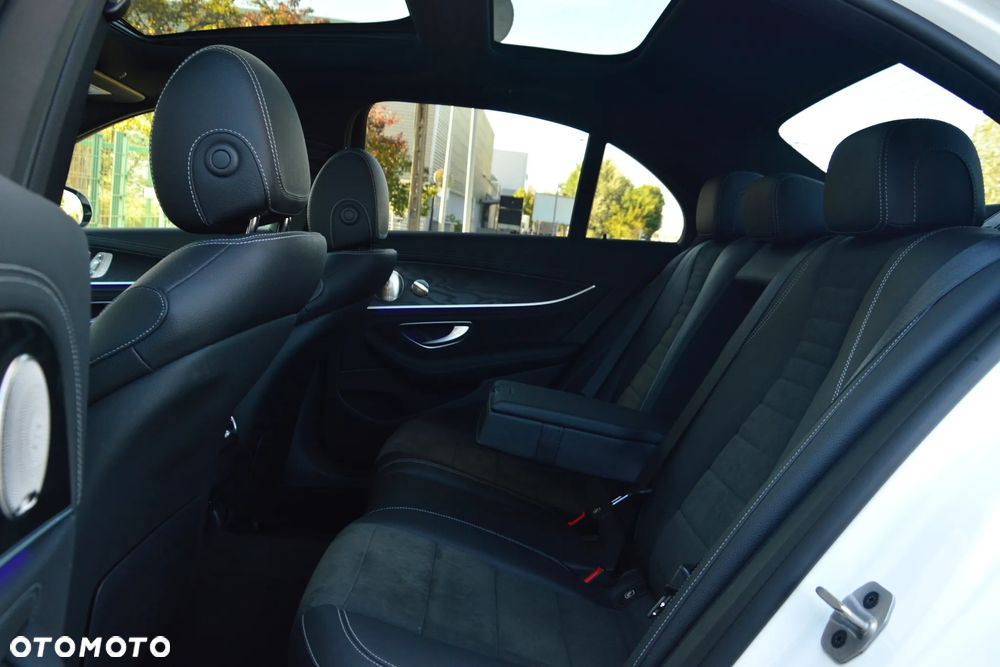 Mercedes-Benz Klasa E 220 d 4-Matic AMG - 15
