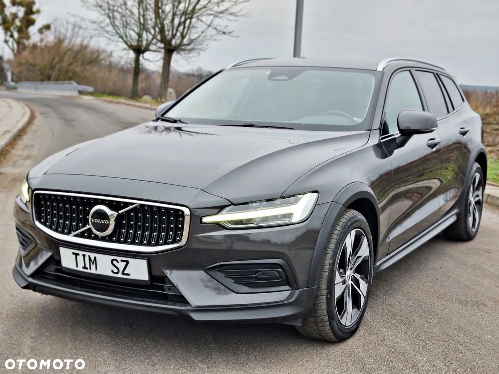 Volvo V60 Cross Country B4 D AWD Geartronic Pro - 8