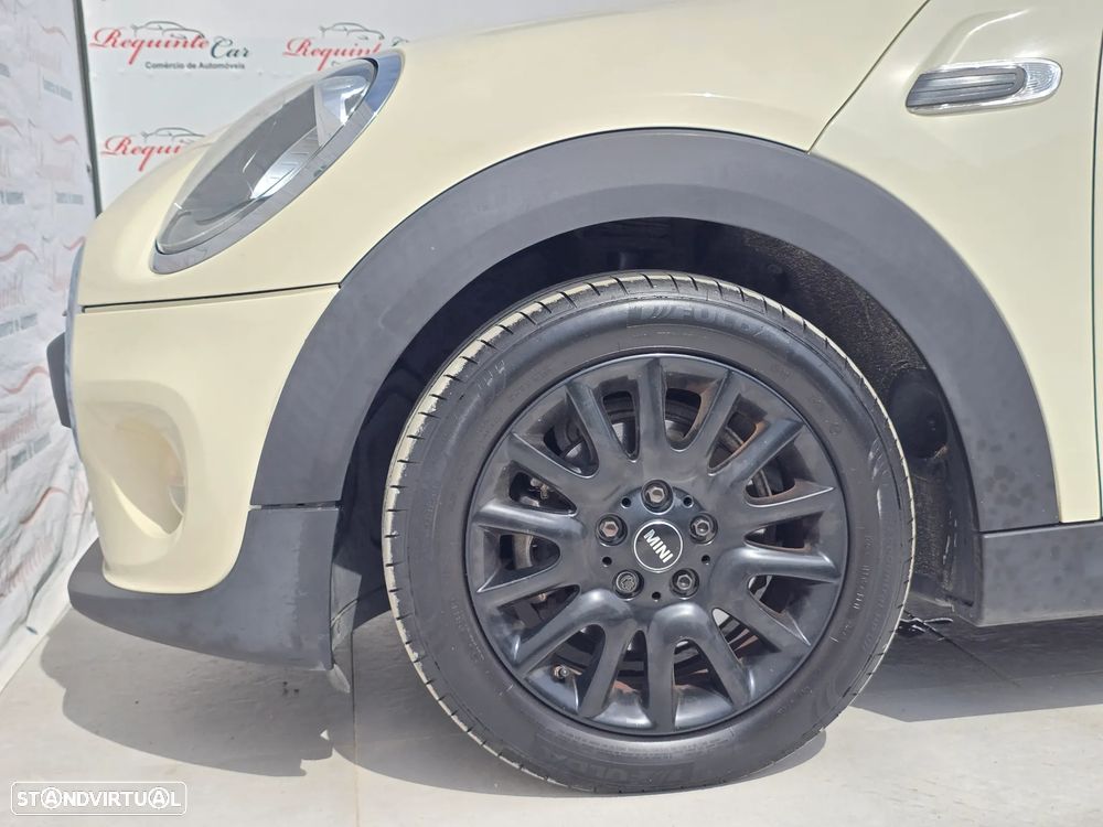 MINI 3 Portas One D - 17