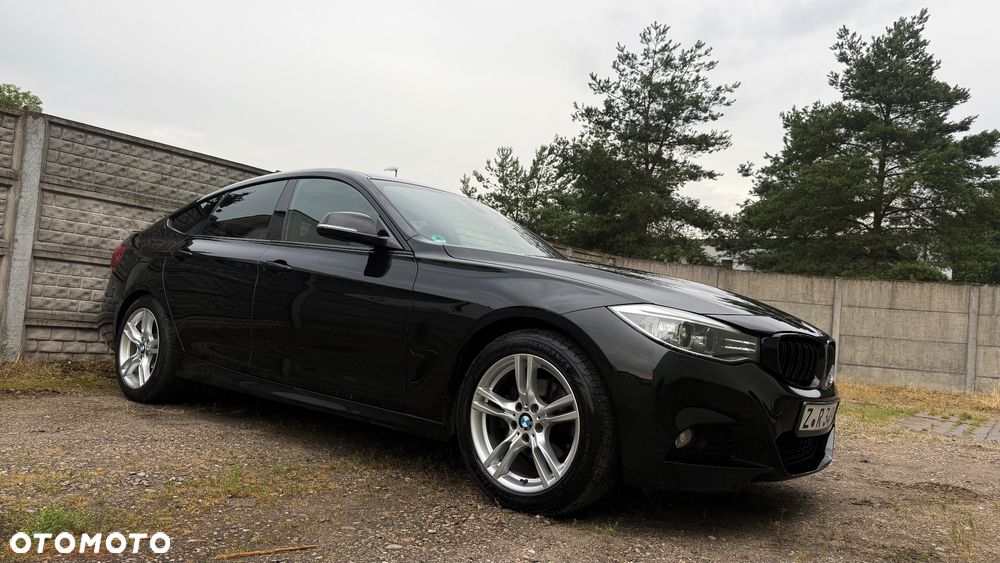 BMW Seria 3 320d xDrive - 23