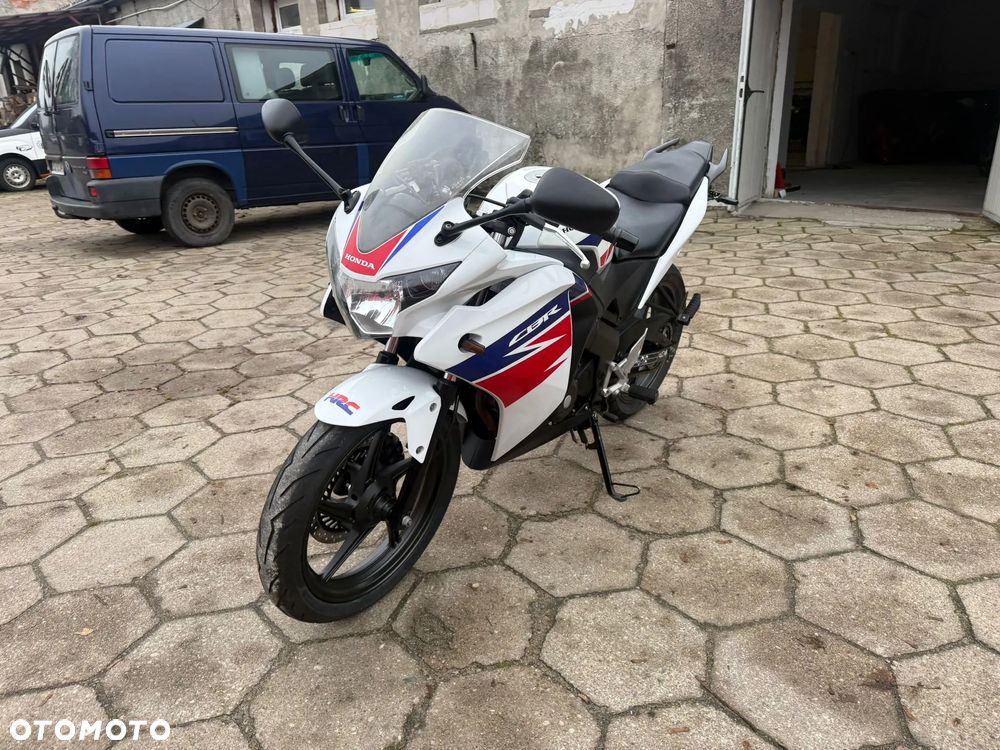 Honda CBR - 4