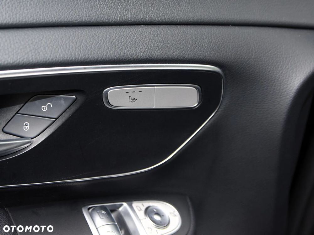 Mercedes-Benz Klasa V 220 d lang 9G-TRONIC - 17