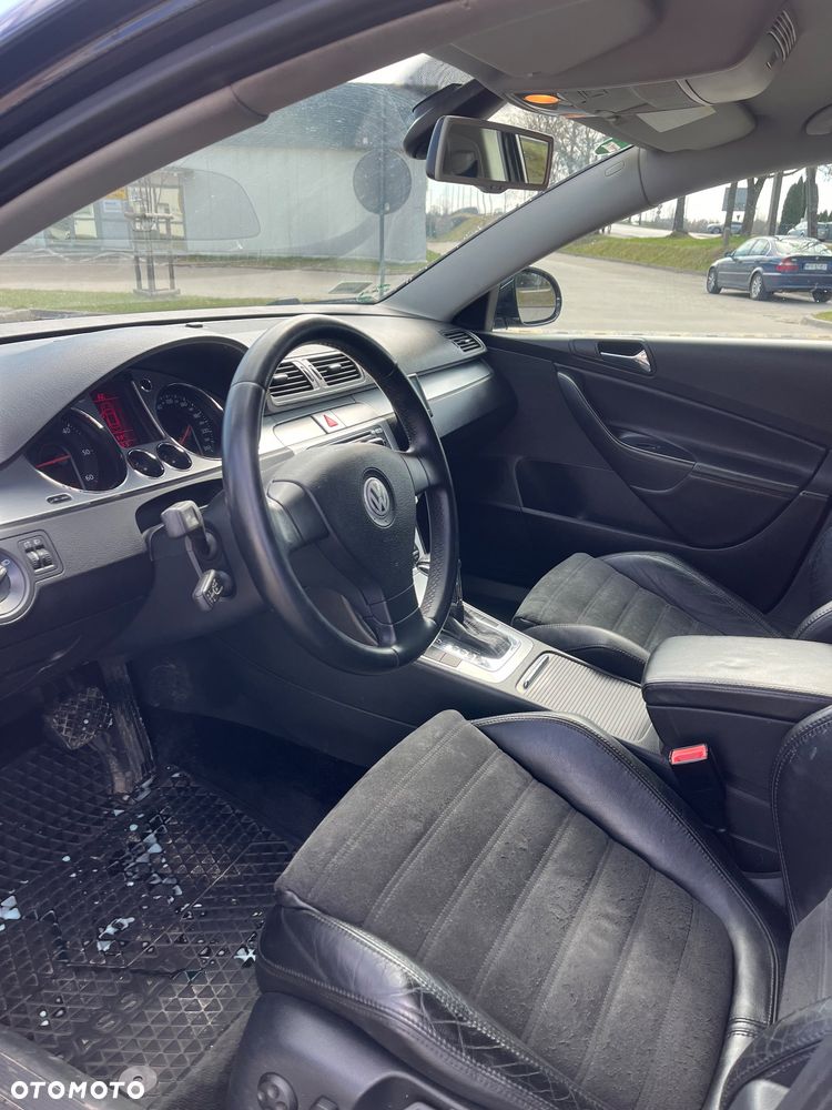 Volkswagen Passat 2.0 TDI Highline DSG - 9