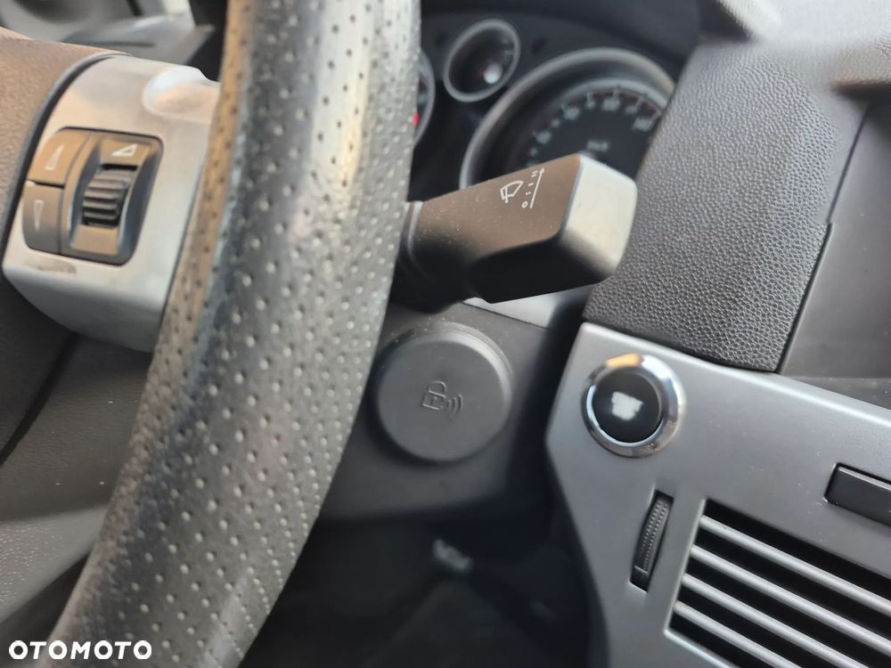 Opel Astra 1.7 CDTI Elegance - 11