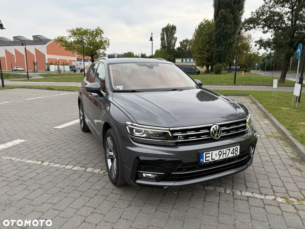 Volkswagen Tiguan - 1