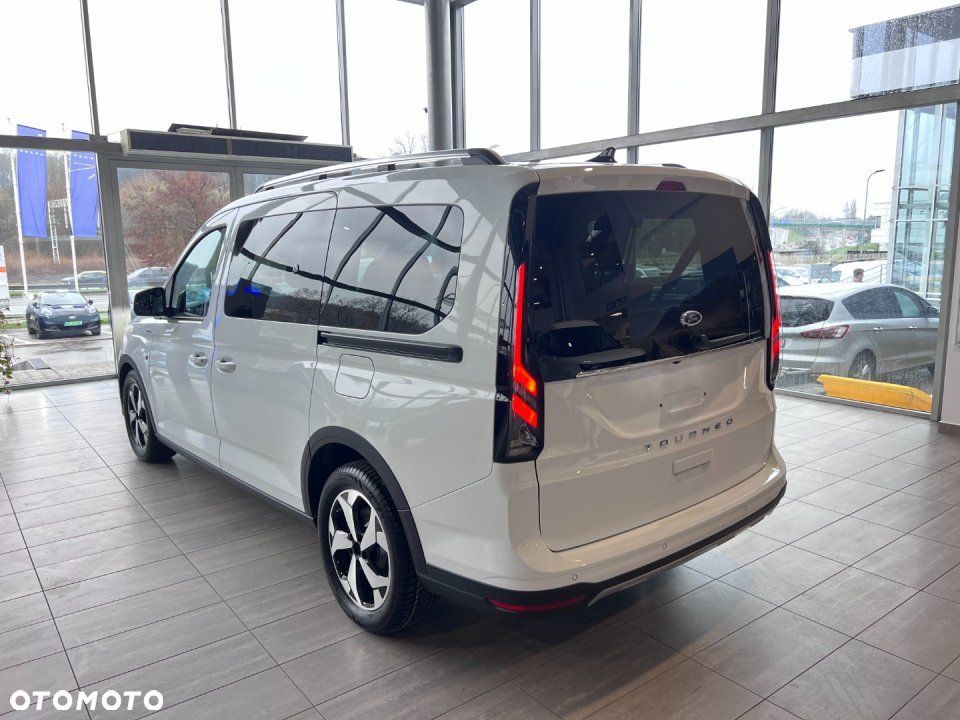 Ford Tourneo Connect - 4