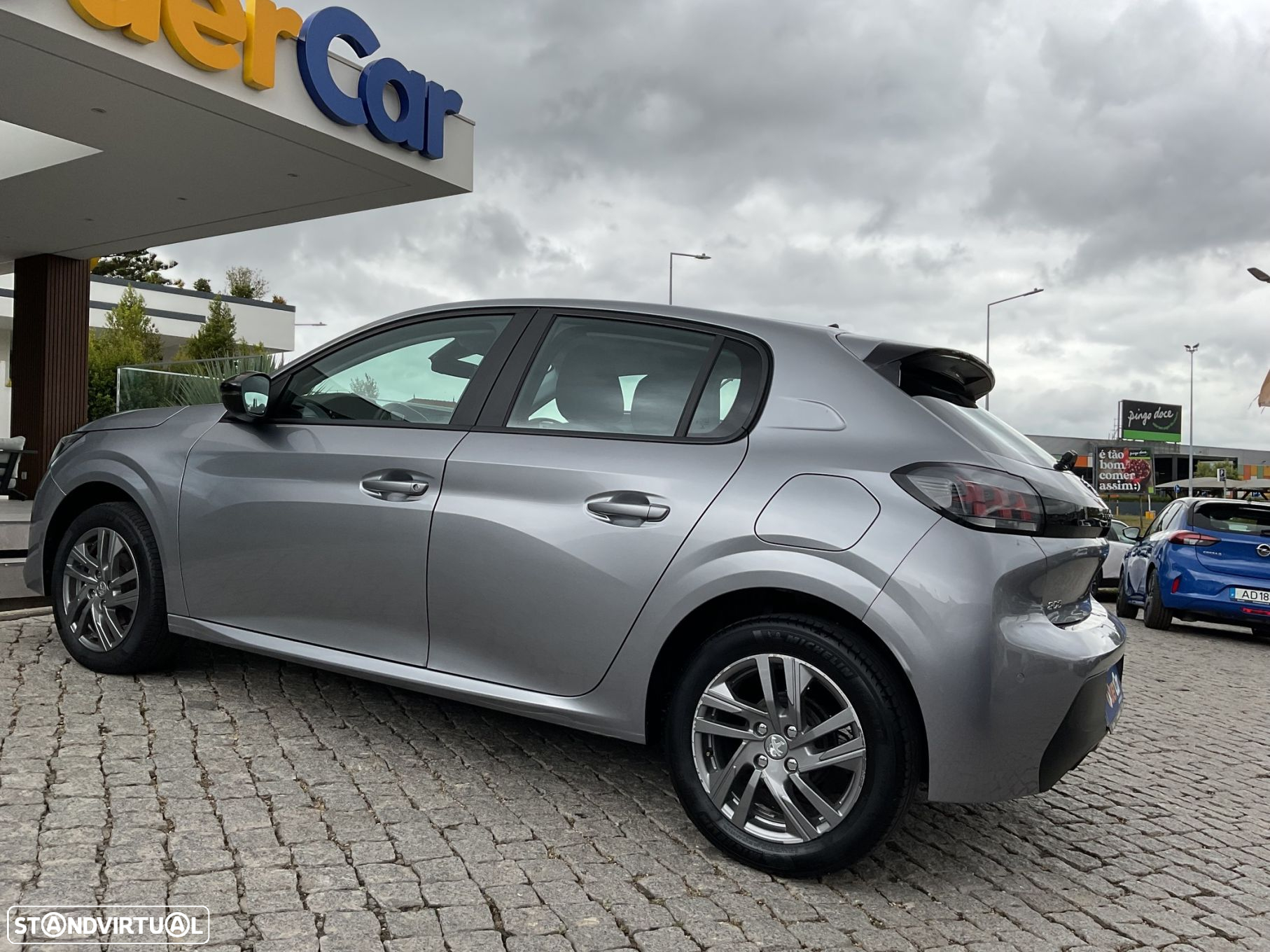 Peugeot 208 1.2 PureTech Active - 4
