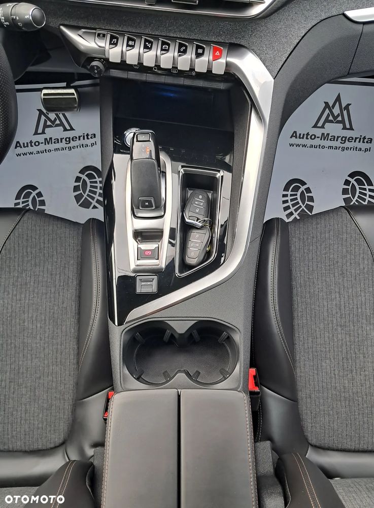 Peugeot 3008 BlueHDi 130 Stop & Start EAT8 GT Pack - 26