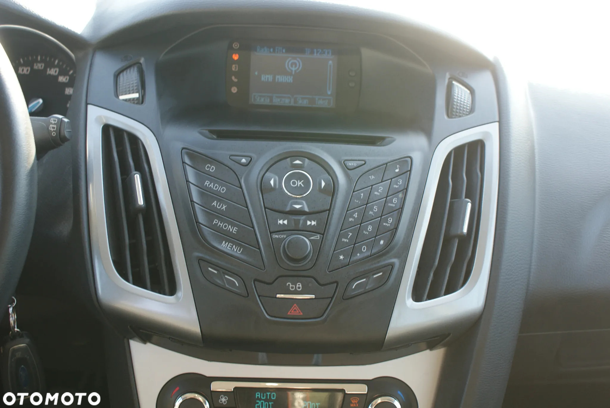 Ford Focus 1.6 Edition - 8