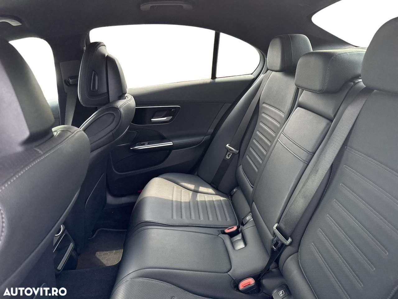 Mercedes-Benz C 300 MHEV 4MATIC - 15