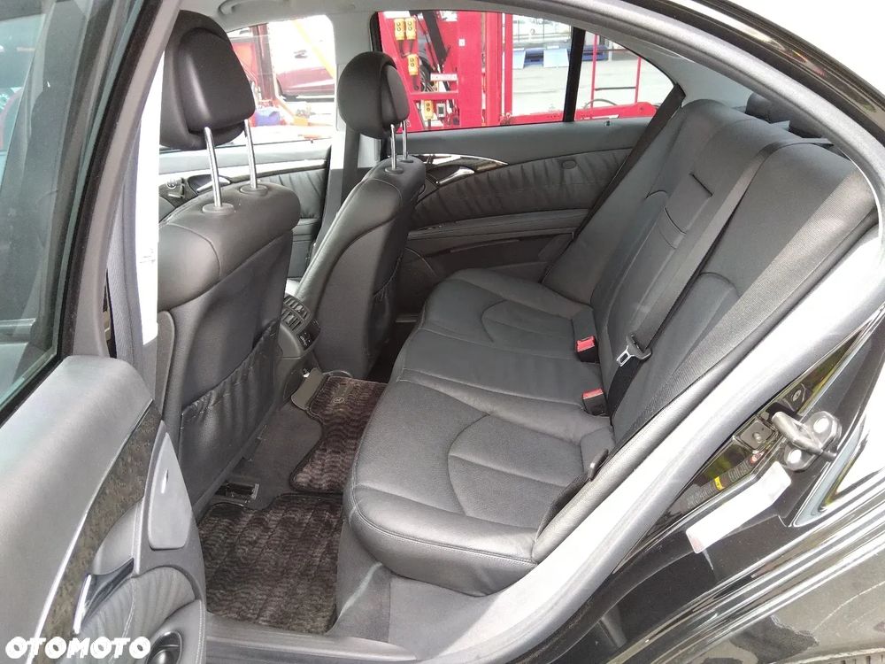 Mercedes-Benz Klasa E 350 4-Matic Avantgarde - 5