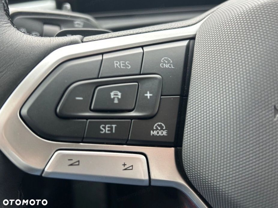 Volkswagen T-Roc 1.5 eTSI Life DSG - 7