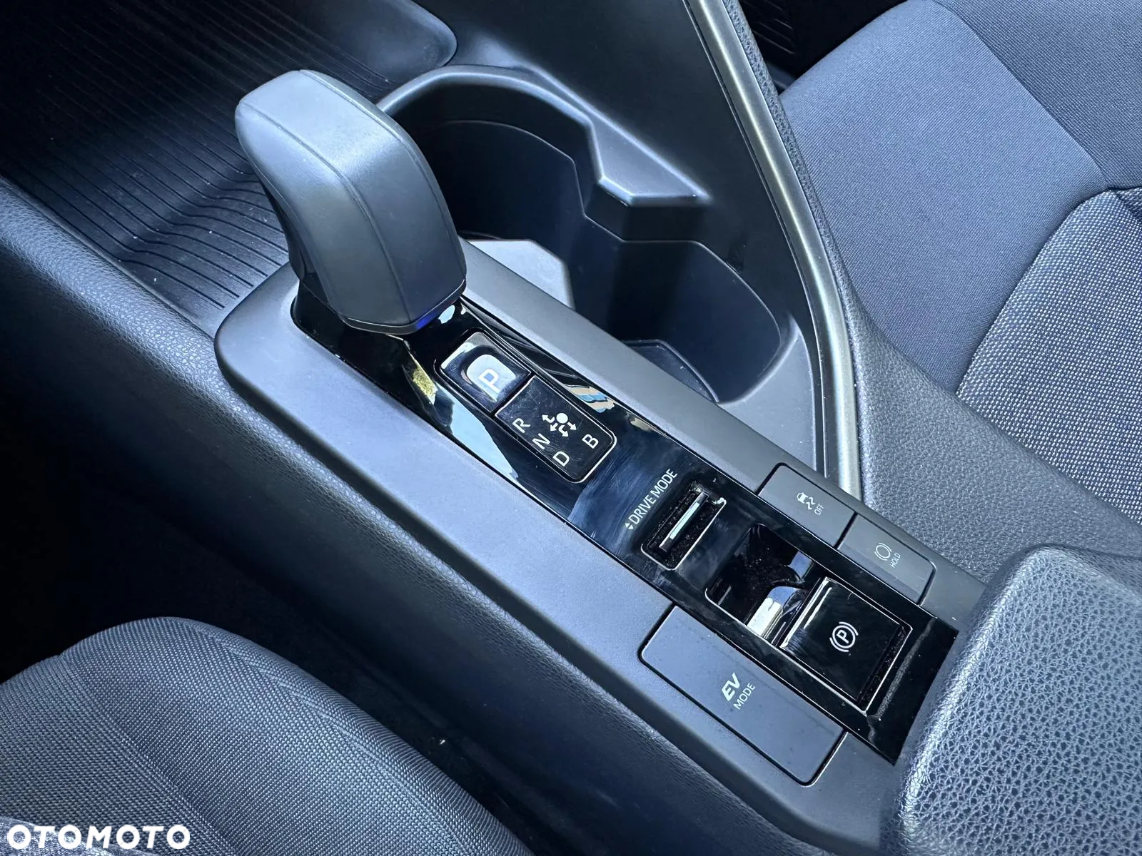 Toyota C-HR 1.8 Hybrid Comfort - 17