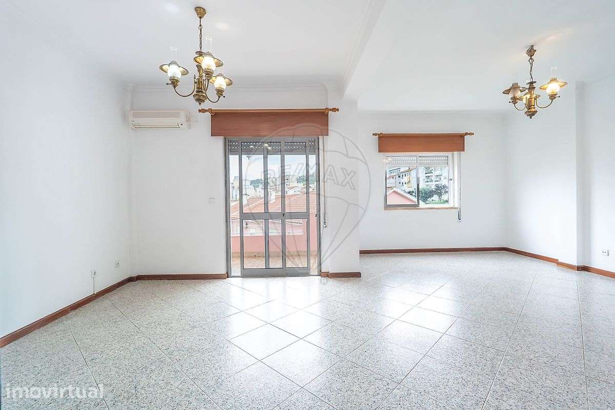 Apartamento T3 para arrendamento - Grande imagem: 2/36