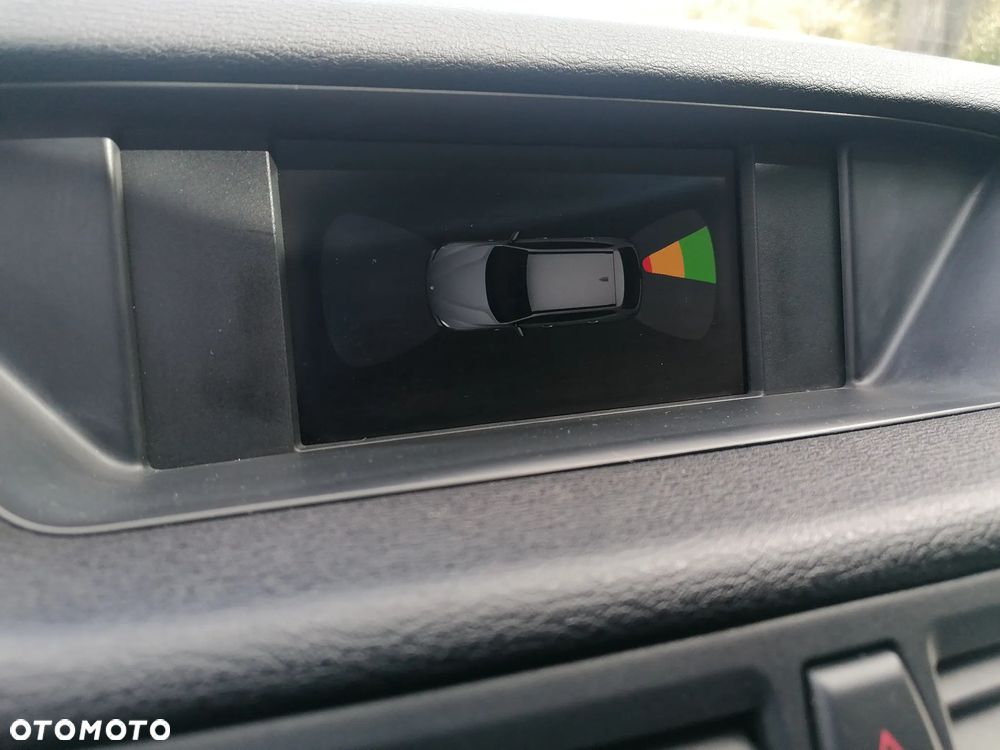 BMW X1 xDrive20d - 23