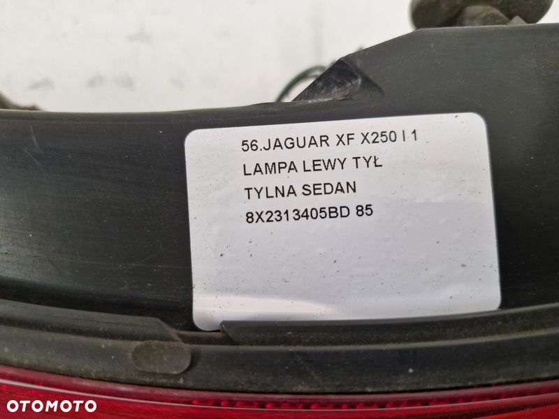jaguar xf x250 i 1 lampa lewy tył tylna sedan 8x2313405bd - 10
