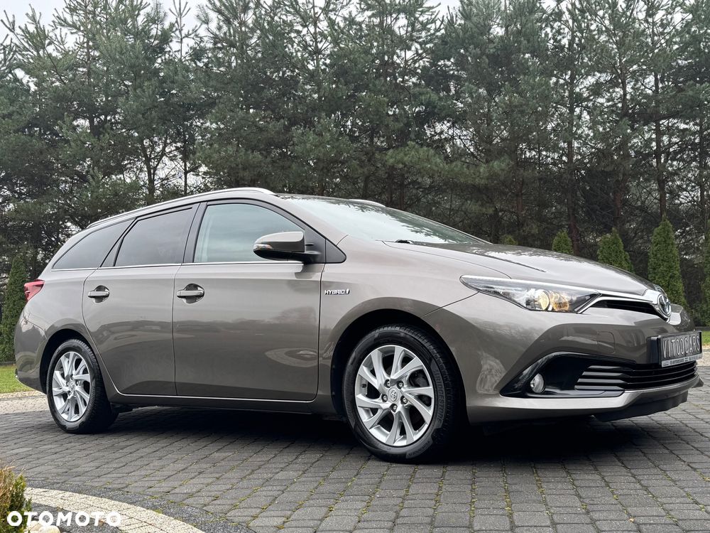 Toyota Auris - 12