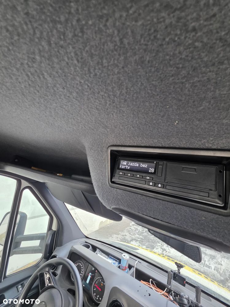 Mercedes-Benz Sprinter - 23