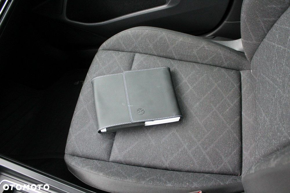 Volkswagen Golf Variant 2.0 TDI Life DSG - 31