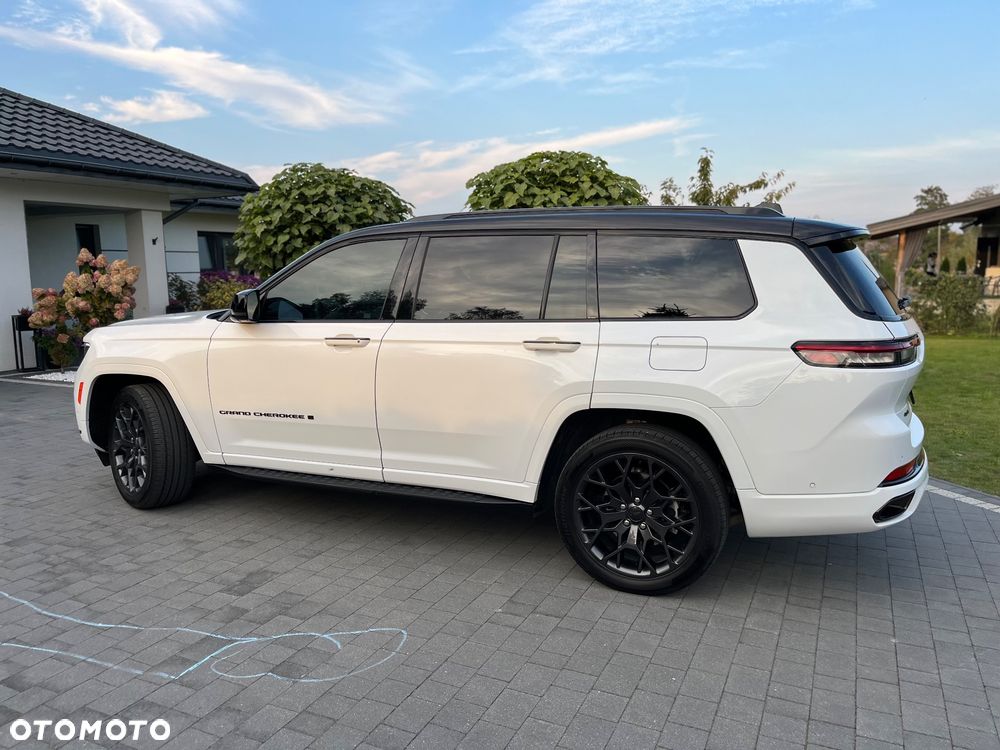 Jeep Grand Cherokee - 20