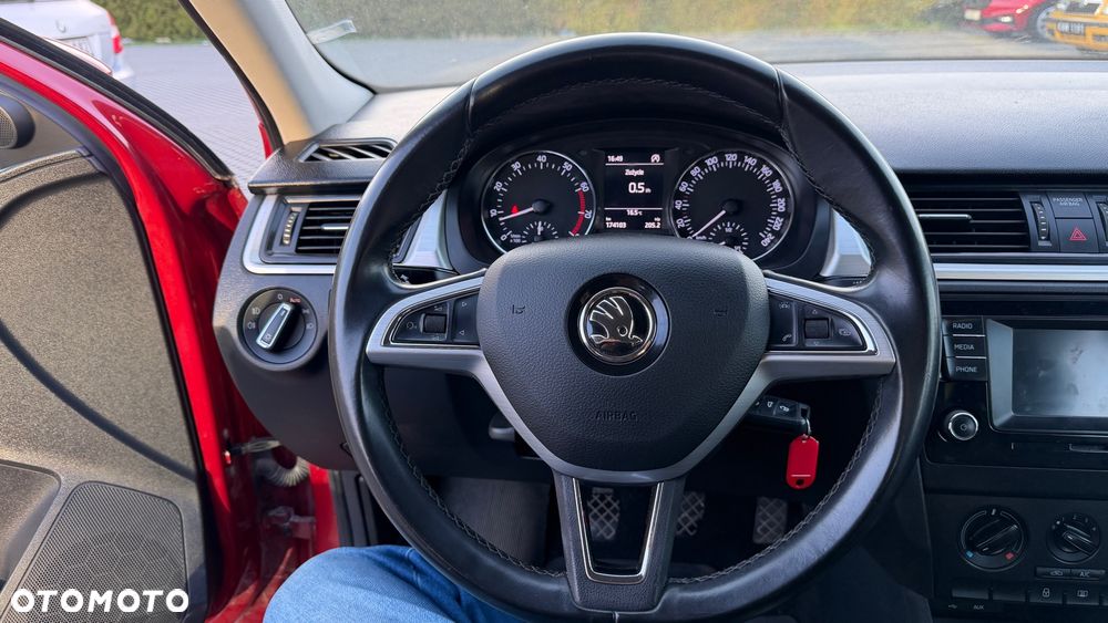 Skoda RAPID 1.2 TSI Ambition - 15