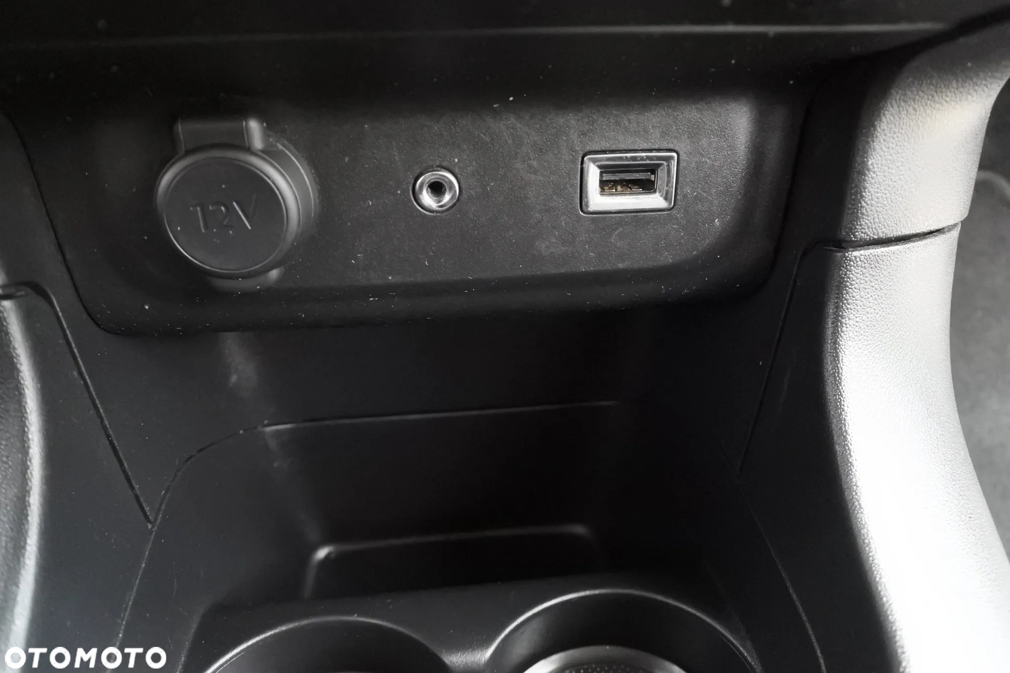 Citroën C3 1.2 PureTech Shine - 18