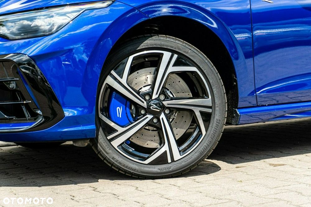 Volkswagen Golf - 12