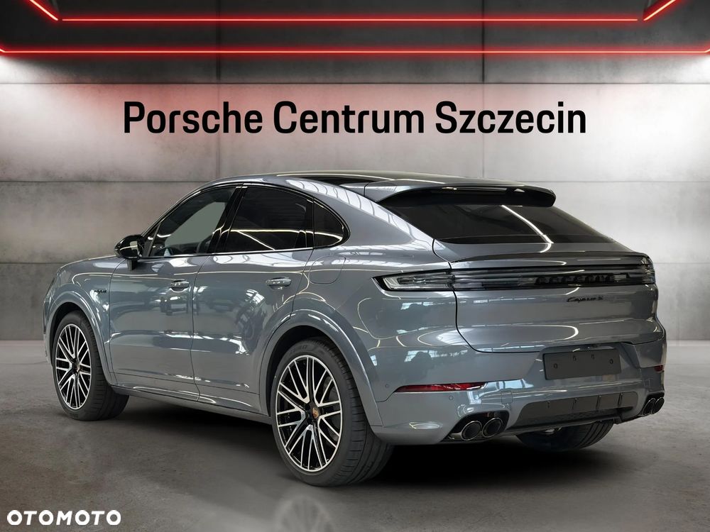 Porsche Cayenne S E-Hybrid PHEV Black Edition - 3