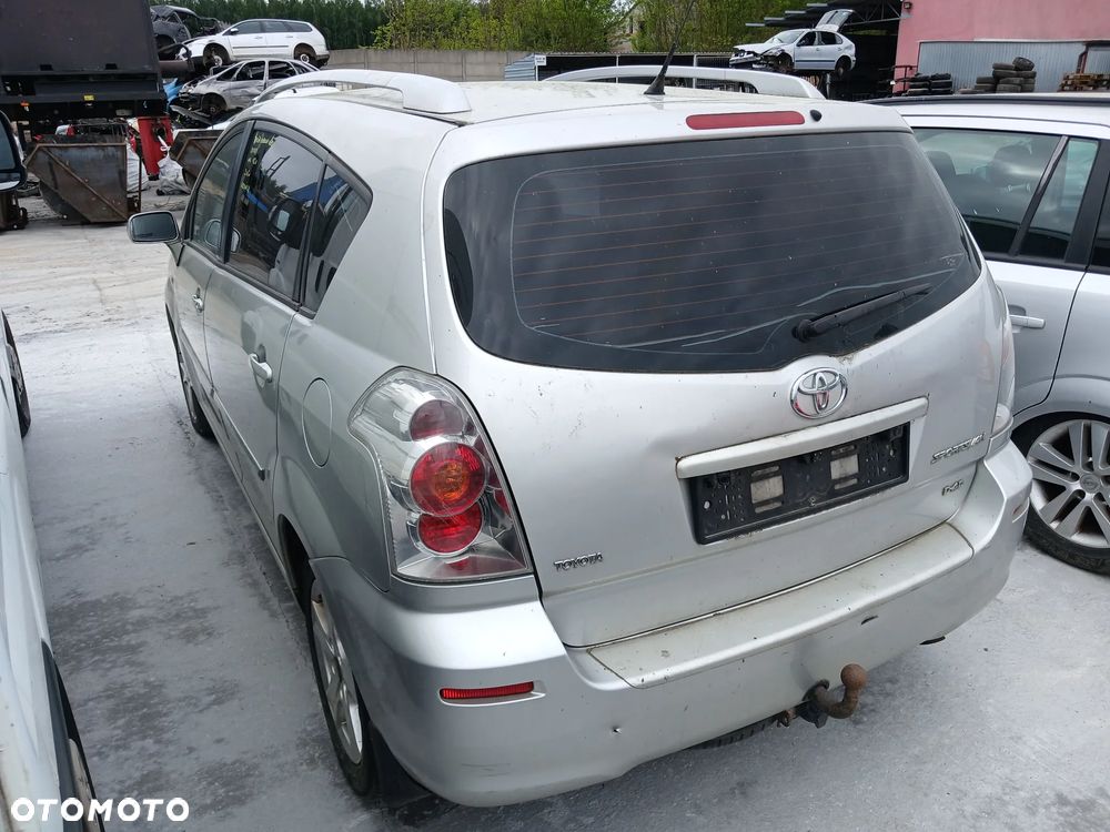 TOYOTA COROLLA VERSO 2.0 D4D LAK. 1C0 CAŁA NA CZĘŚCI CZESCI - 4