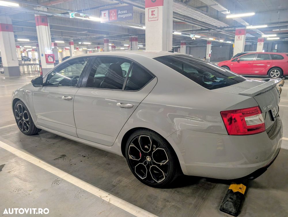 Skoda Octavia 2.0 TSI RS - 3