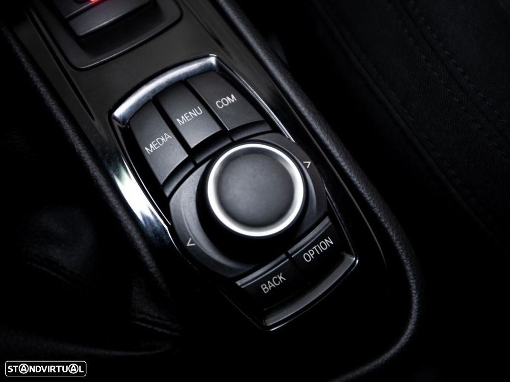BMW 216 Gran Tourer - 24