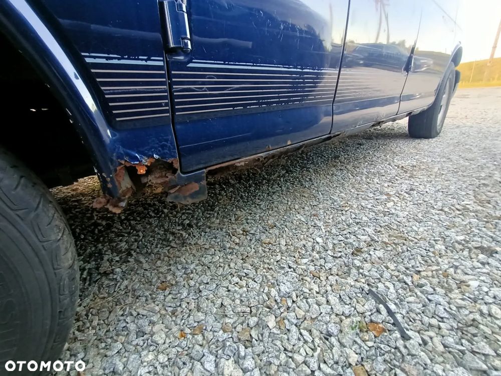 GMC Savana - 10
