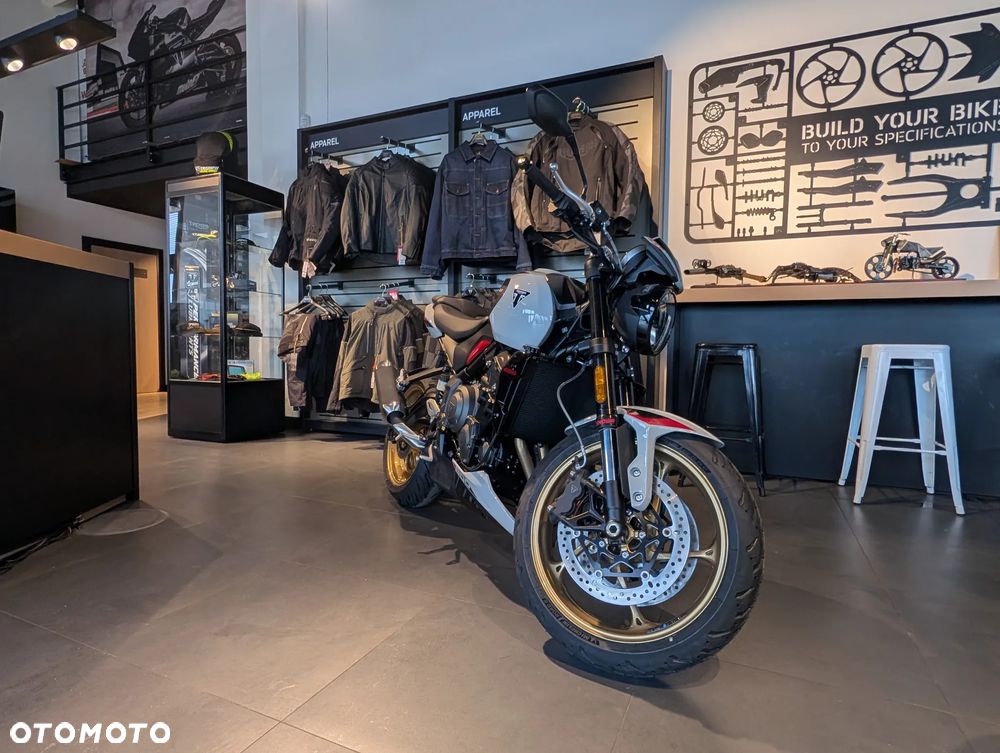 Triumph Trident