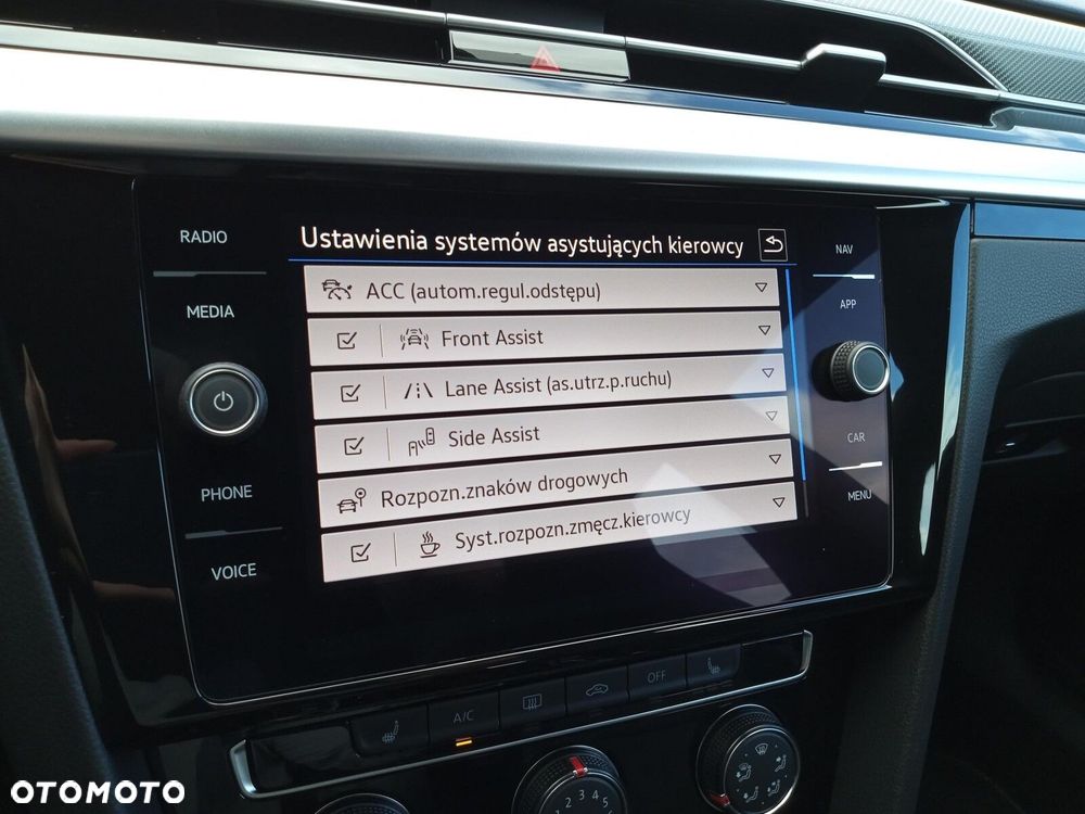 Volkswagen Arteon 2.0 TSI R-Line DSG - 22