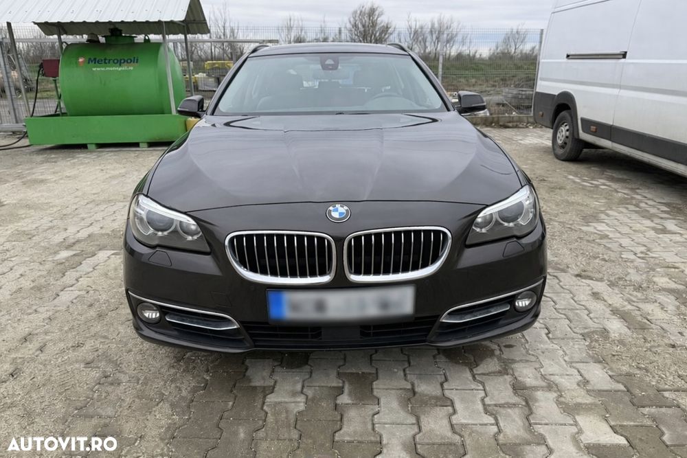 BMW Seria 5 525d Aut. Luxury Line - 1