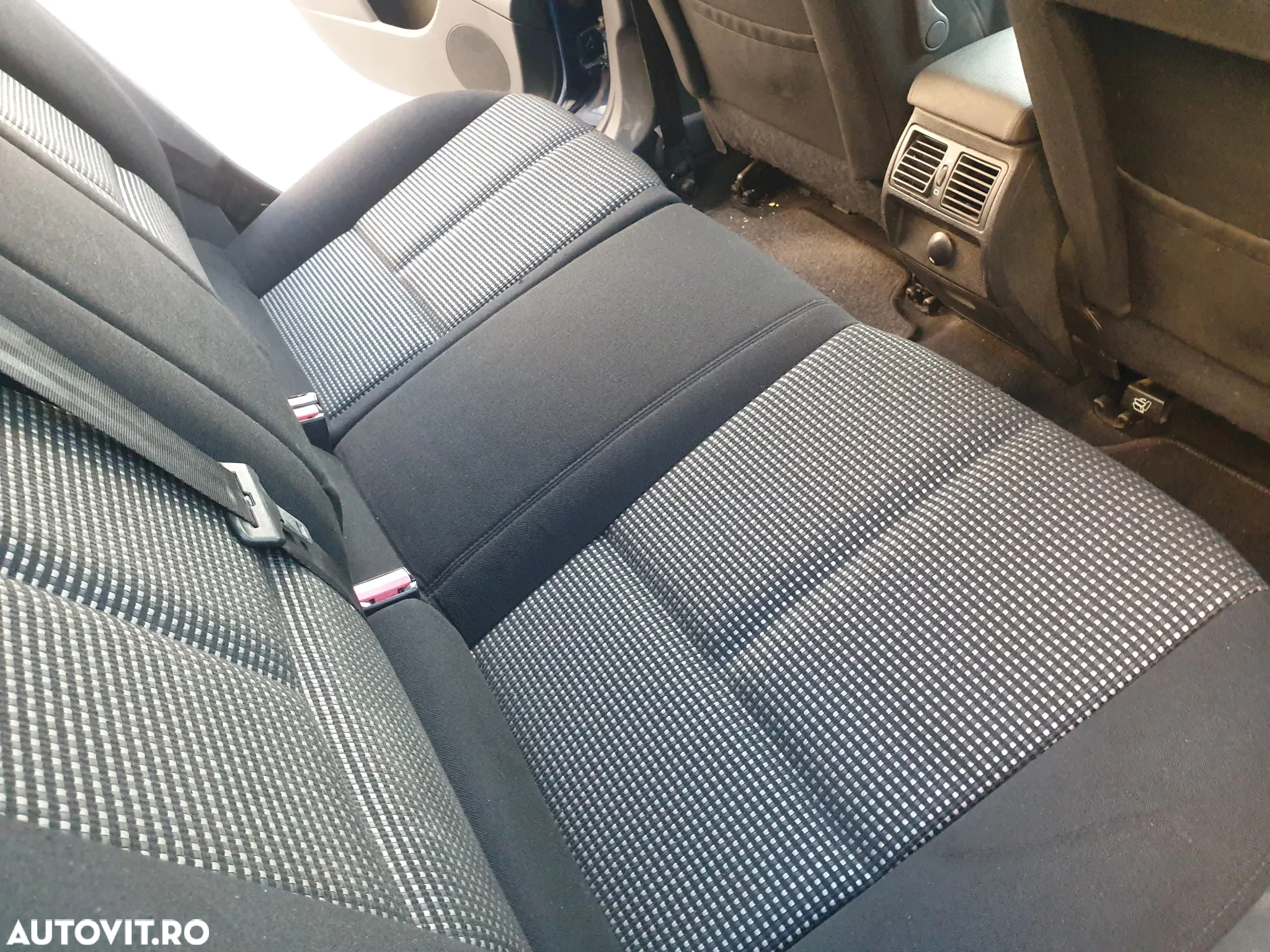 Peugeot 407 SW HDi 135 Automatik Sport - 24