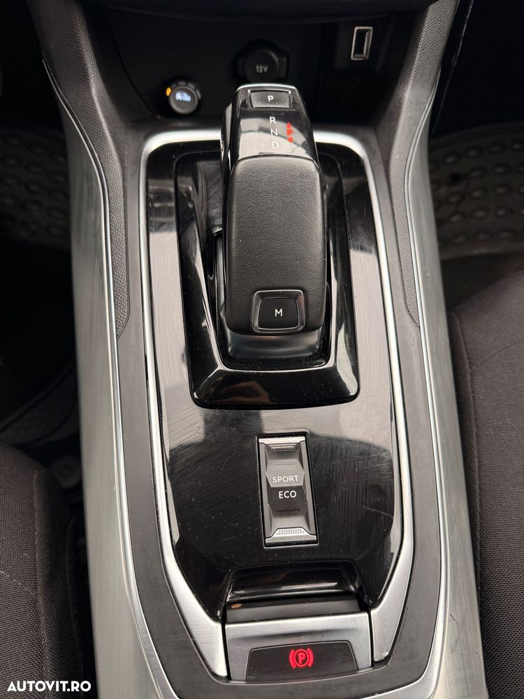 Peugeot 308 1.2 L PureTech Turbo Active Aut. - 10