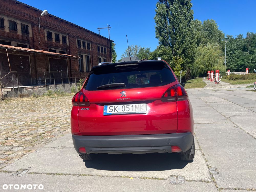 Peugeot 2008 1.2 Pure Tech Style S&S EAT6 - 9