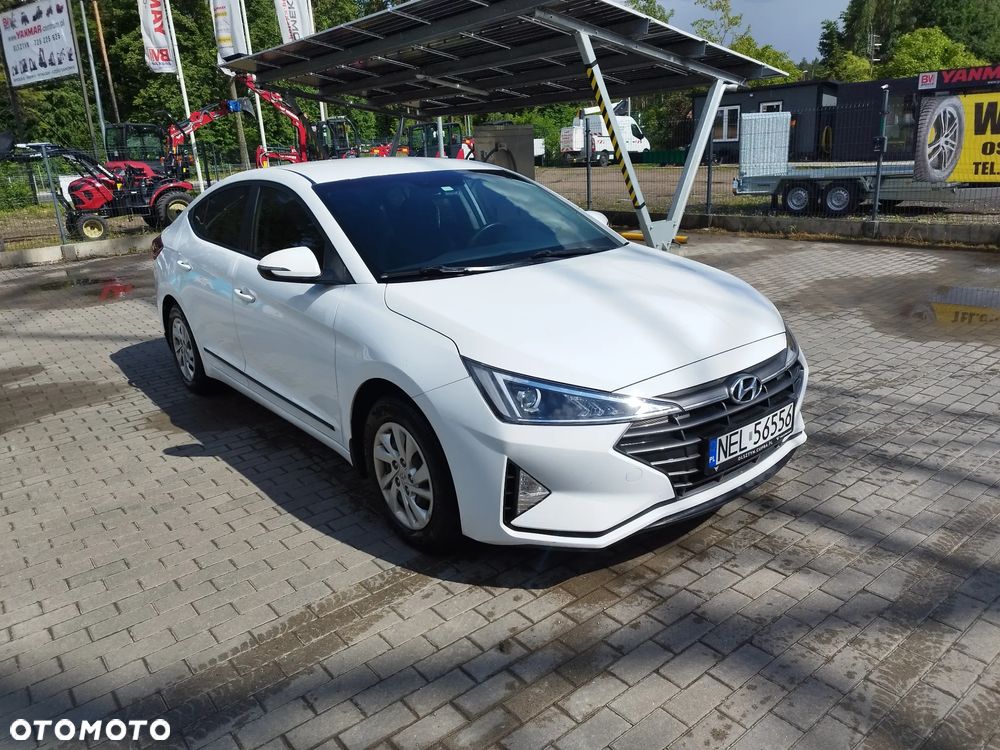 Hyundai Elantra 1.6 Classic Plus - 6