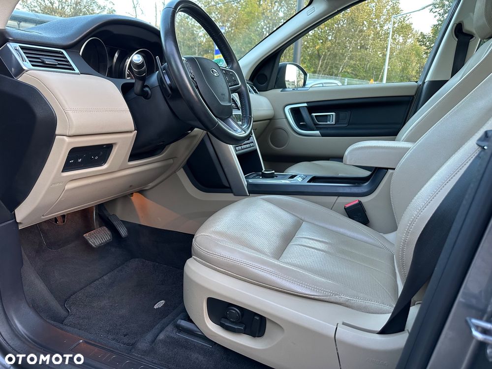 Land Rover Discovery Sport - 20