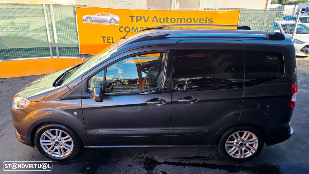 Ford Tourneo Courier 1.0 EcoBoost Titanium - 22
